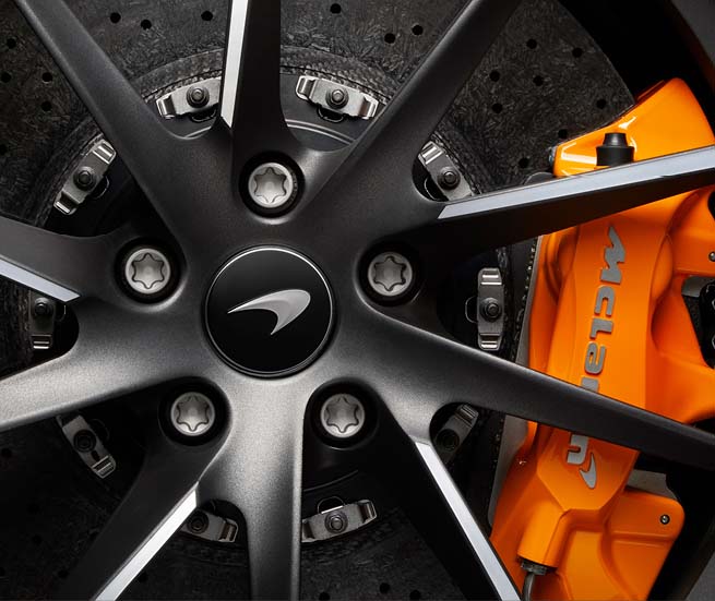Mclaren rims with speedmark and colored brake calipers